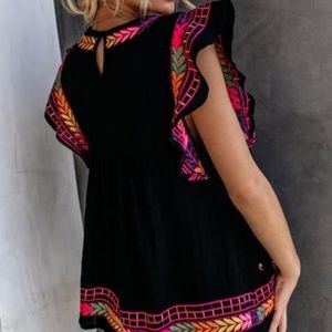 NWOT Bohemian/Folk Style Embroidered Top